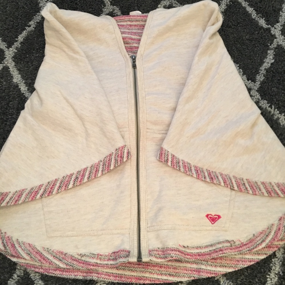 Roxy girl interesting design sweater